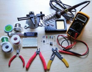 Electronic soldering hand tools